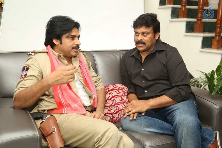 Pawan Kalyan meets Chiranjeevi - 61 / 74 photos