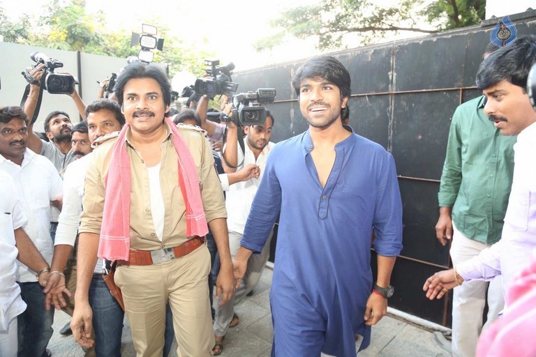 Pawan Kalyan meets Chiranjeevi - 62 / 74 photos