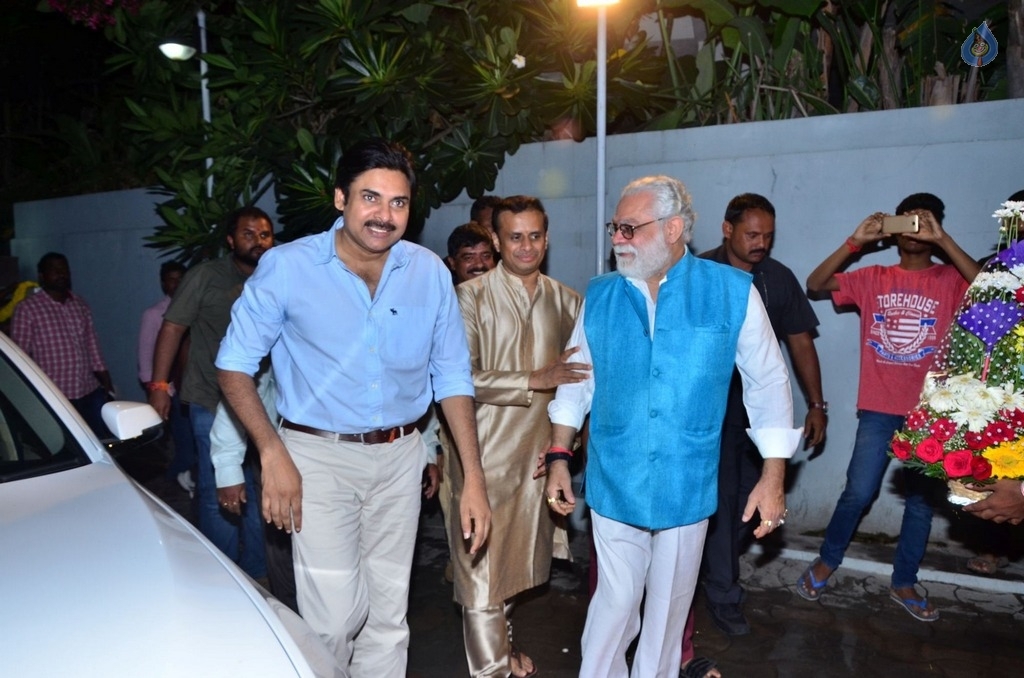 Pawan Kalyan Visits Andhra Prabha Ganapathi Pooja Photos - 8 / 41 photos