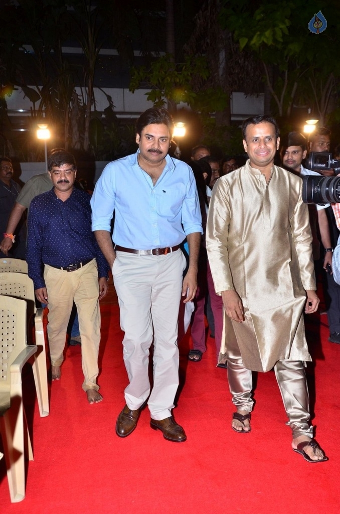Pawan Kalyan Visits Andhra Prabha Ganapathi Pooja Photos - 28 / 41 photos