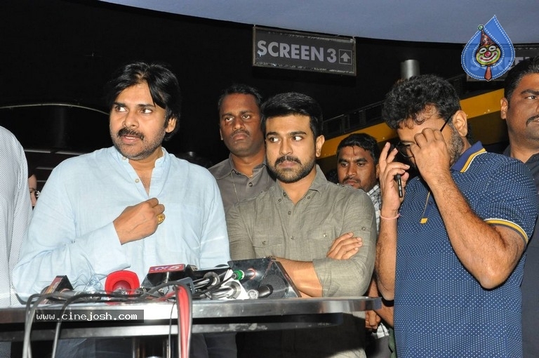 Pawan Kalyan Watches Rangasthalam Movie - 7 / 42 photos