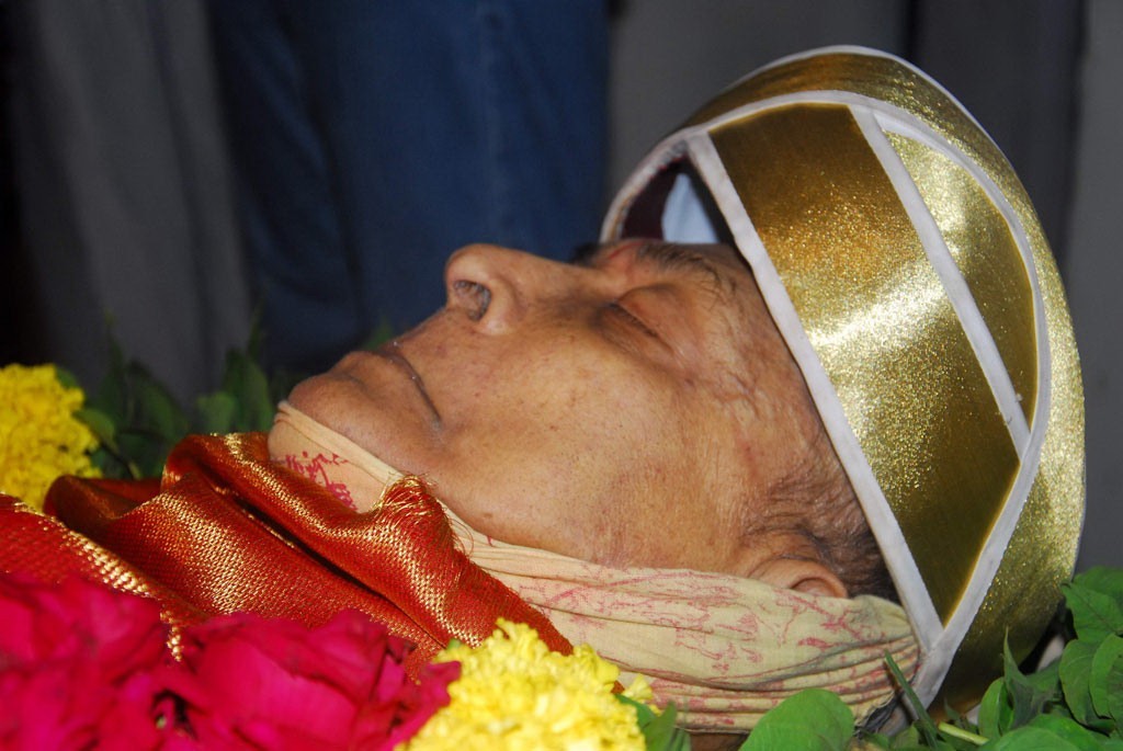 PB Srinivas Condolences Photos - 4 / 23 photos