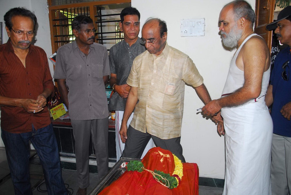 PB Srinivas Condolences Photos - 21 / 23 photos