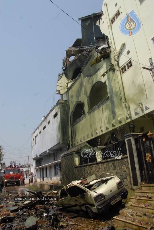 Plane Crash in Hyderabad Air Show - 4 / 47 photos