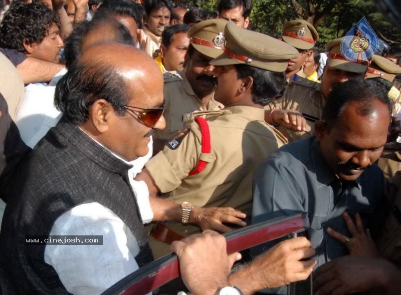 Political Leaders Meets Babu In NIMS - 2 / 39 photos