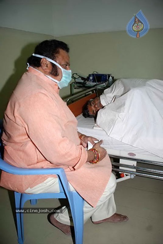 Political Leaders Meets Babu In NIMS - 22 / 39 photos