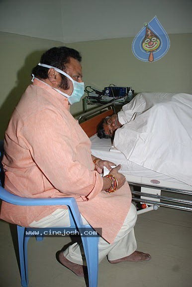 Political Leaders Meets Babu In NIMS - 33 / 39 photos
