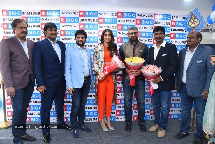 Pooja Hegde Launches Samsung Galaxy S20 - 5 / 50 photos