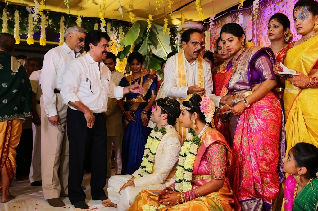 Prabhu Teju and Varsha Wedding Reception Photos - 11 / 58 photos
