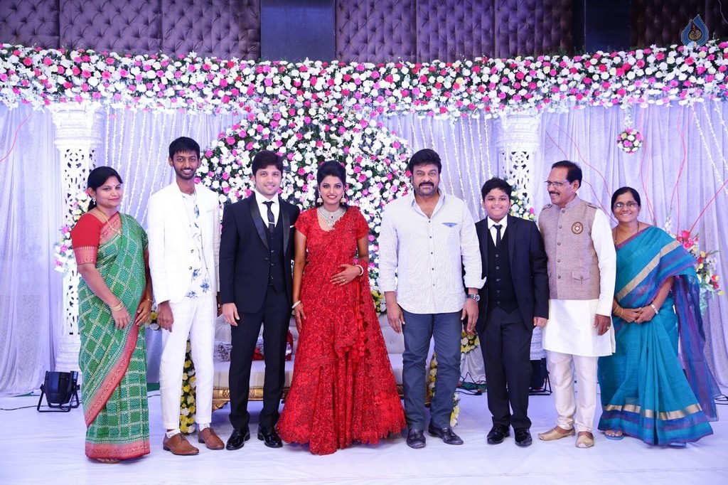 Prabhu Teju and Varsha Wedding Reception Photos - 23 / 58 photos