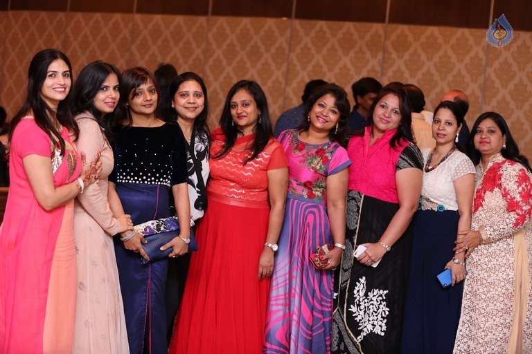 Pradeep and Radha Wedding Anniversary - 44 / 105 photos