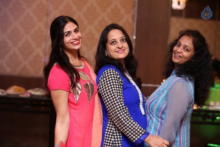Pradeep and Radha Wedding Anniversary - 47 / 105 photos