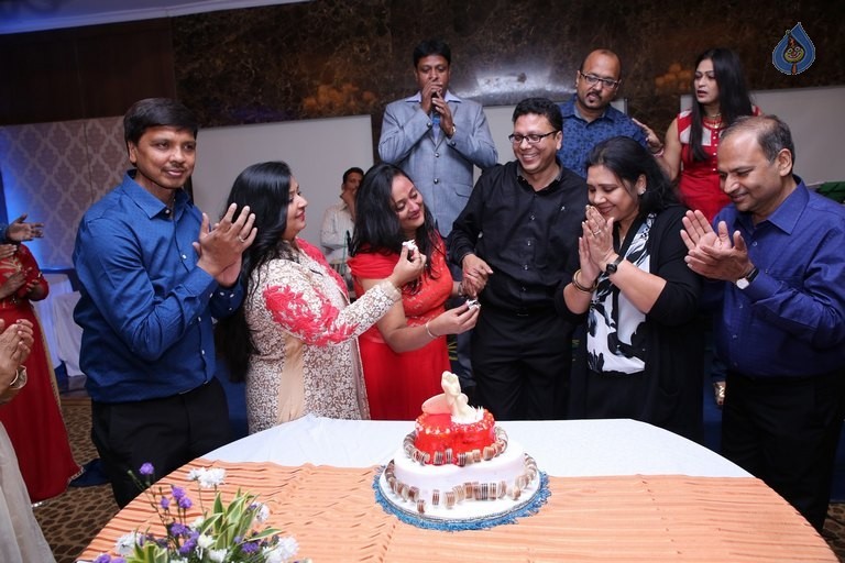 Pradeep and Radha Wedding Anniversary - 49 / 105 photos