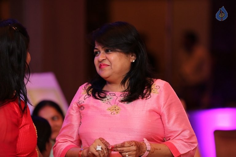 Pradeep and Radha Wedding Anniversary - 50 / 105 photos