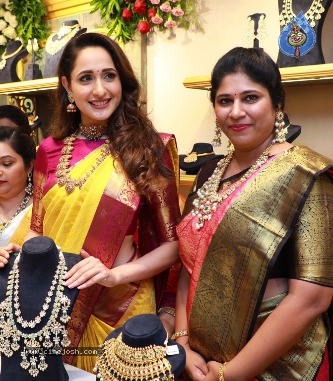 Hiya jewellers online