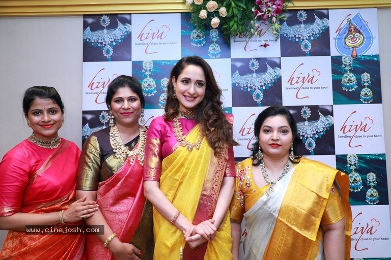 Hiya Designer Jewellery Showroom Launch - 19 / 51 photos