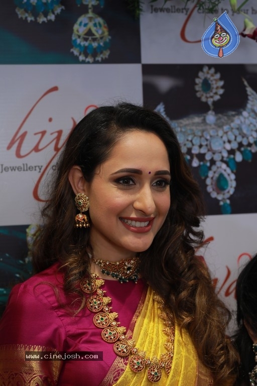 Hiya Designer Jewellery Showroom Launch - 33 / 51 photos