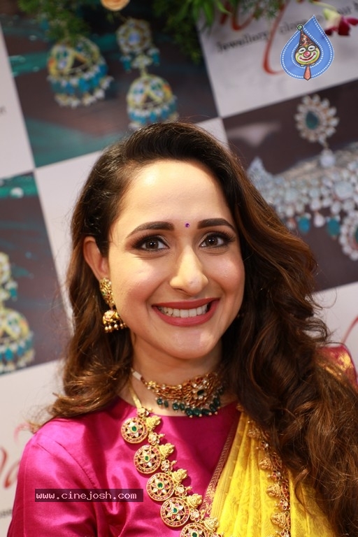 Hiya Designer Jewellery Showroom Launch - 38 / 51 photos