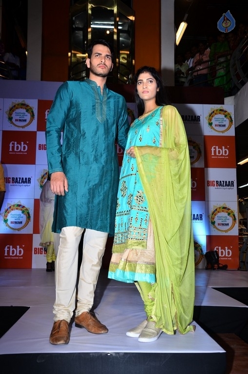 Pranita Subhash Launches FBB Dasara Collection - 41 / 42 photos