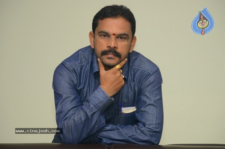 Producer  Sadhu Sekhar Interview - 12 / 14 photos