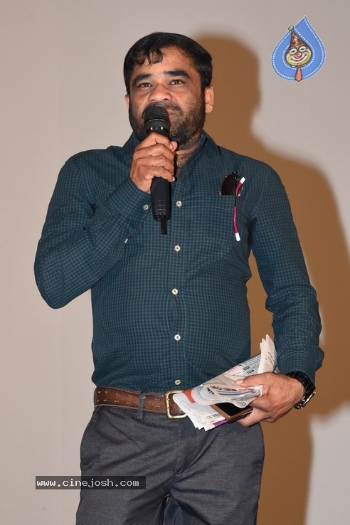 Producer Sk Basheed Press Meet - 9 / 16 photos