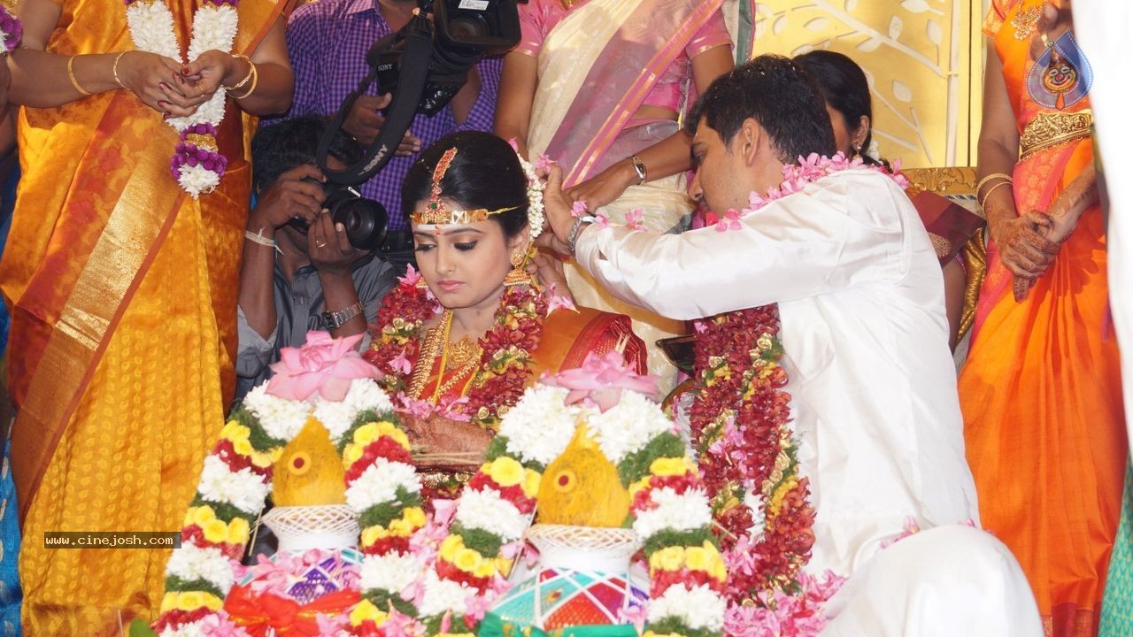 Producer SR Prabhu & Deepthi Wedding Photos - 4 / 19 photos