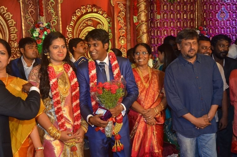 Producer Vinoth Kumar and Sindhu Wedding Reception - 12 / 42 photos