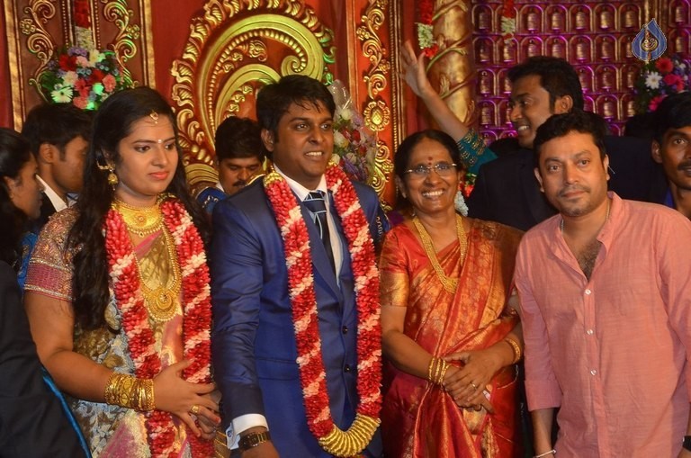 Producer Vinoth Kumar and Sindhu Wedding Reception - 16 / 42 photos