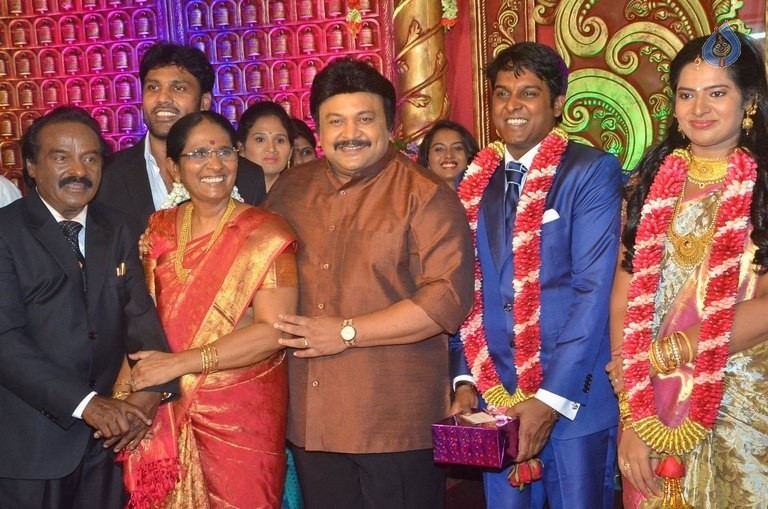 Producer Vinoth Kumar and Sindhu Wedding Reception - 18 / 42 photos