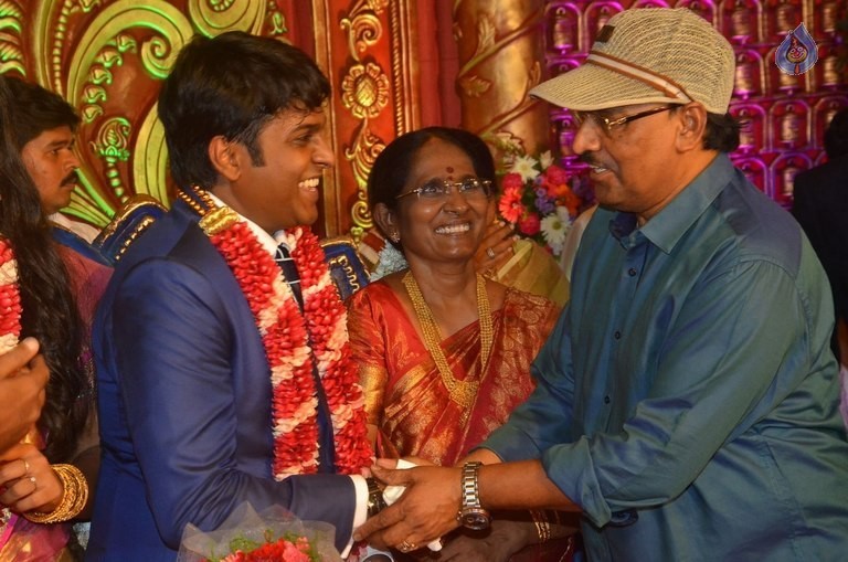 Producer Vinoth Kumar and Sindhu Wedding Reception - 38 / 42 photos