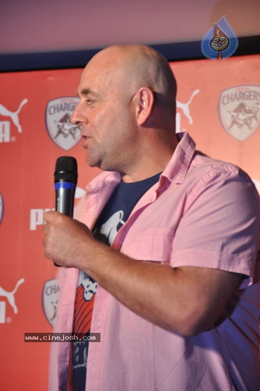 Puma Unveils Deccan Chargers Team Jersy and Fanwear - 57 / 79 photos