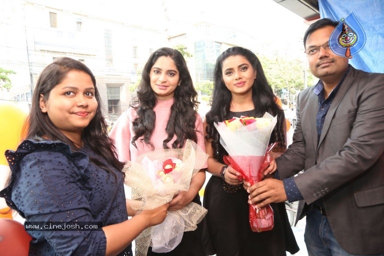 Purvi Thakkar and Sumaya Choco Launched The Chocolate Room - 3 / 18 photos