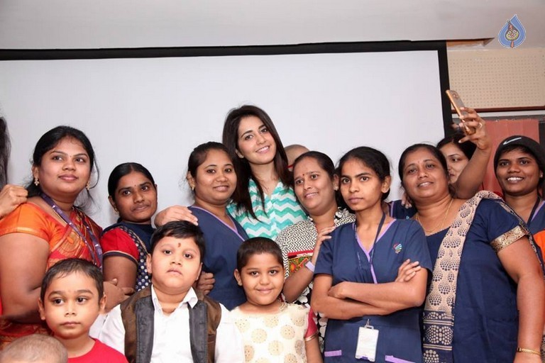 Raashi Khanna at Rainbow Childrens Hospital - 5 / 7 photos