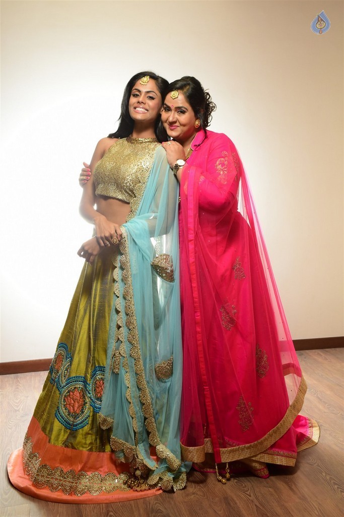 Radha 25th Wedding Anniversary Photos - 36 / 60 photos