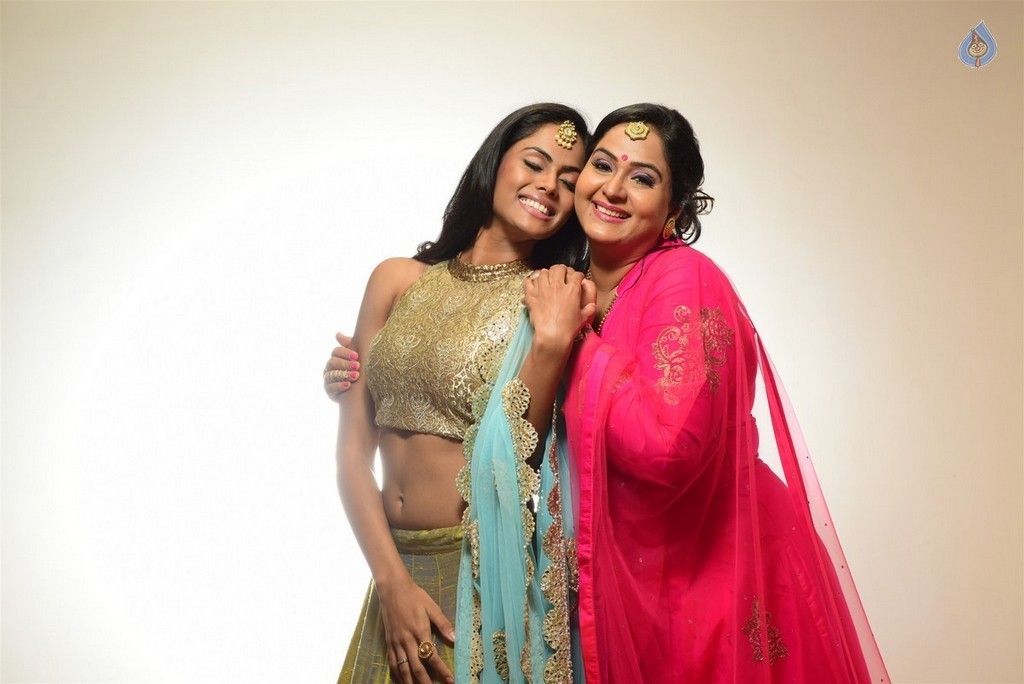 Radha 25th Wedding Anniversary Photos - 42 / 60 photos