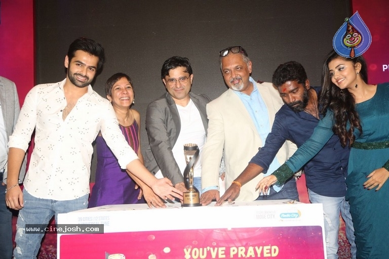 Radio City Cine Awards Curtain Raiser 2017 - 1 / 33 photos
