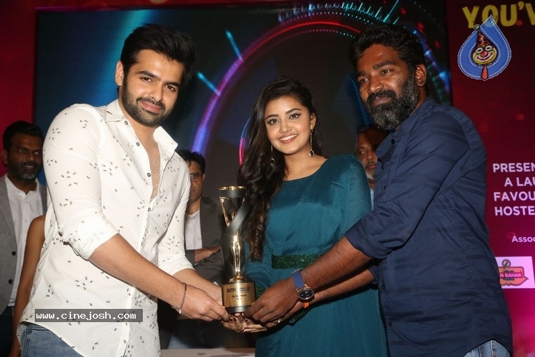 Radio City Cine Awards Curtain Raiser 2017 - 16 / 33 photos