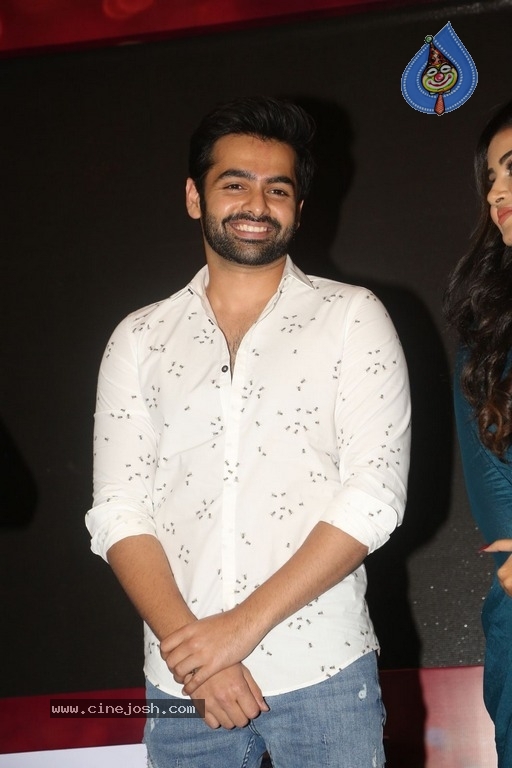 Radio City Cine Awards Curtain Raiser 2017 - 29 / 33 photos