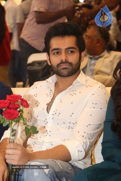 Radio City Cine Awards Curtain Raiser 2017 - 30 / 33 photos