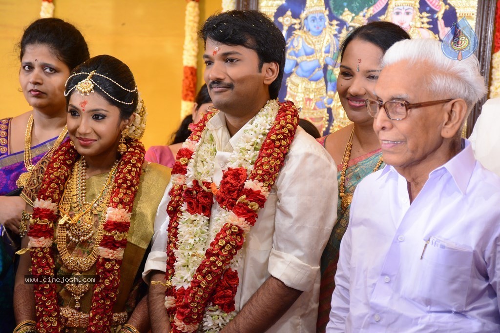 Raj TV Family Marriage Photos - 29 / 31 photos