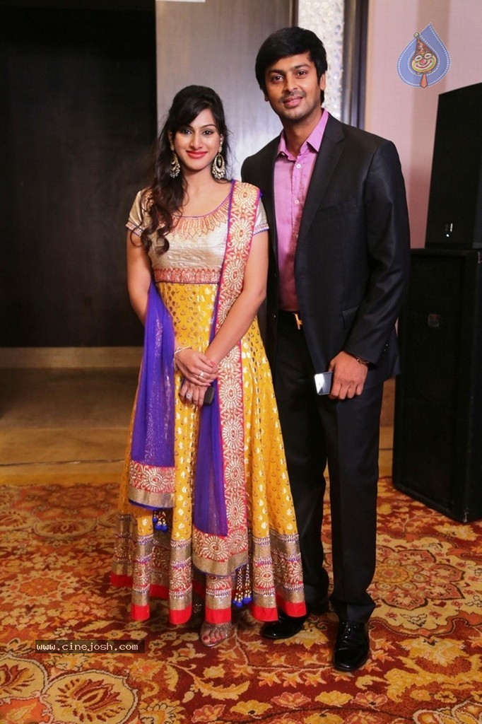 Raja and Amritha Marriage Reception Photos - 10 / 78 photos