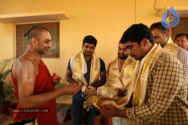 Raja The Great Team Donated Laptops to the Blind Children - 7 / 21 photos