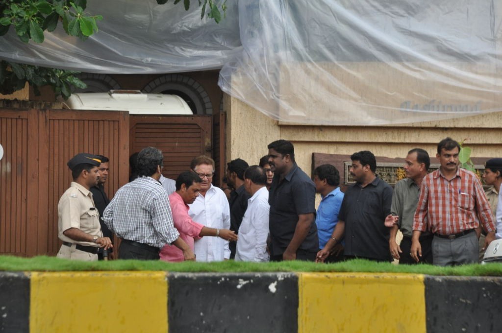 Rajesh Khanna Condolence Meet - 26 / 54 photos