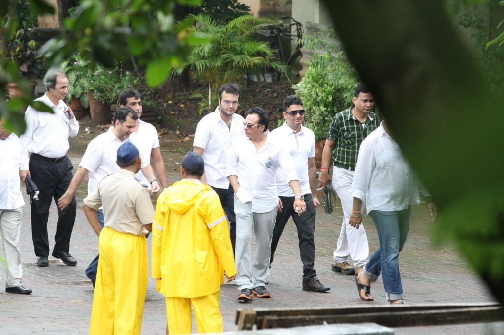 Rajesh Khanna Final Journey - 2 / 47 photos