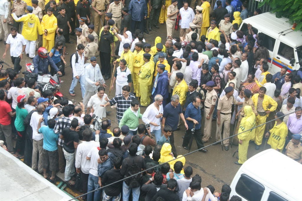 Rajesh Khanna Final Journey - 3 / 47 photos