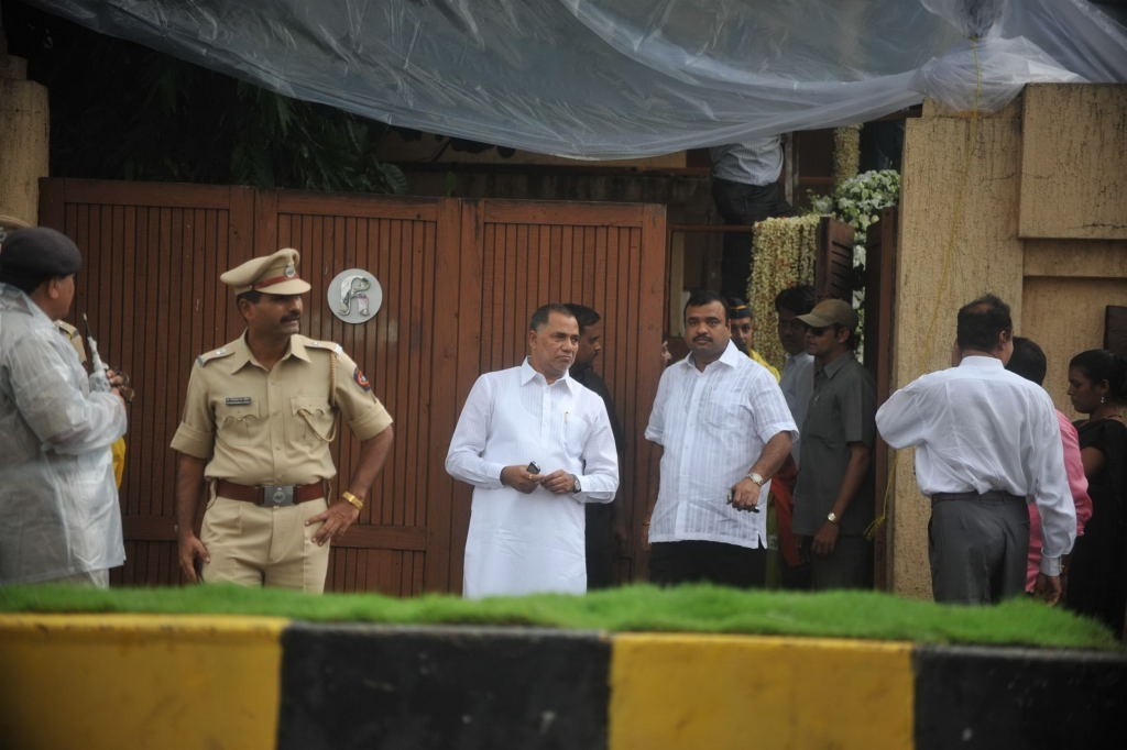 Rajesh Khanna Final Journey - 7 / 47 photos