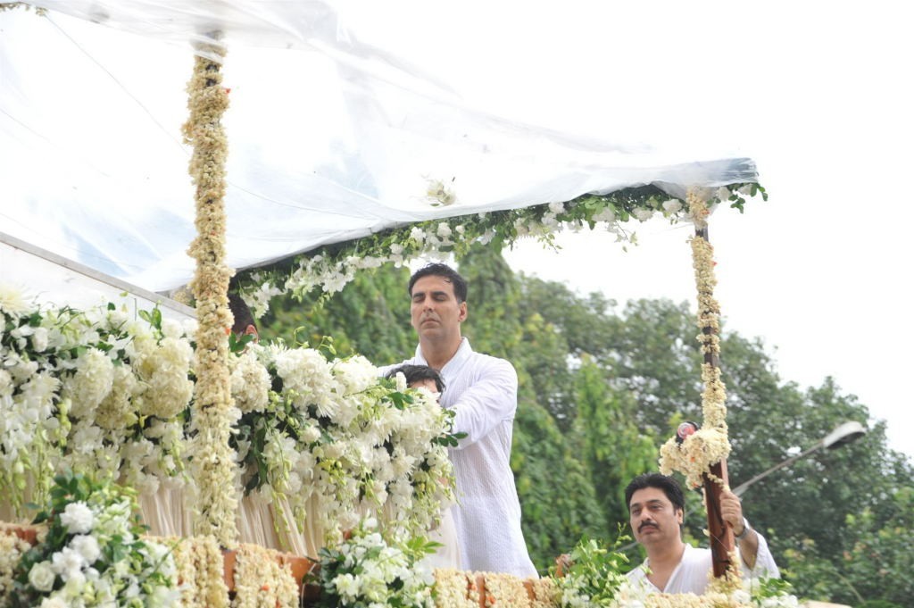 Rajesh Khanna Final Journey - 9 / 47 photos