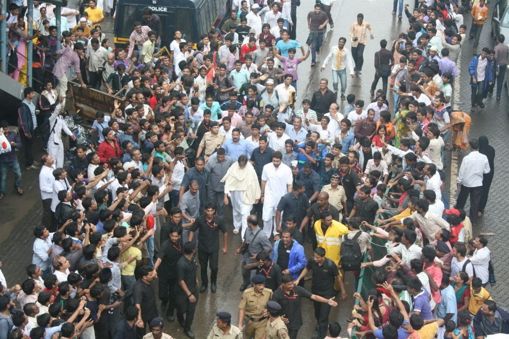 Rajesh Khanna Final Journey - 16 / 47 photos