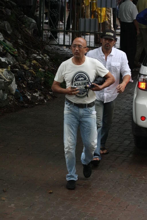 Rajesh Khanna Final Journey - 17 / 47 photos