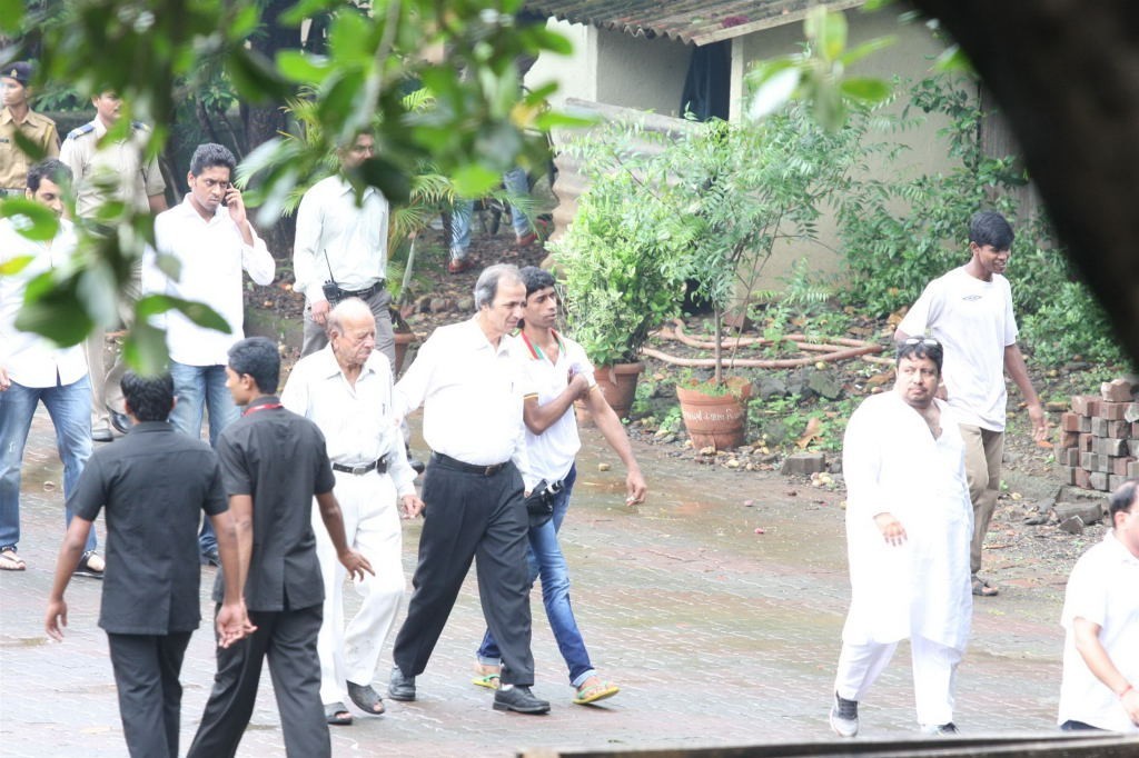 Rajesh Khanna Final Journey - 32 / 47 photos